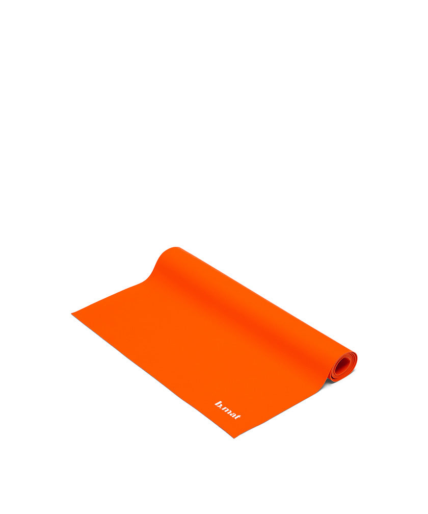 B MAT traveller ヨガマット 2mm サフラン b, mat traveller 2mm yoga mat - grippy & compact – b, halfmoon EU
